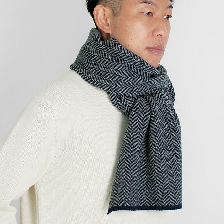 カシミヤ100%ヘリンボーンマフラー | Milestone公式オンラインストア