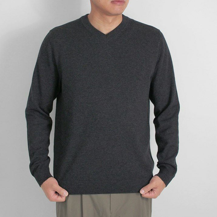 カシミヤ100％メンズVネックセーター | Milestone公式オンラインストア