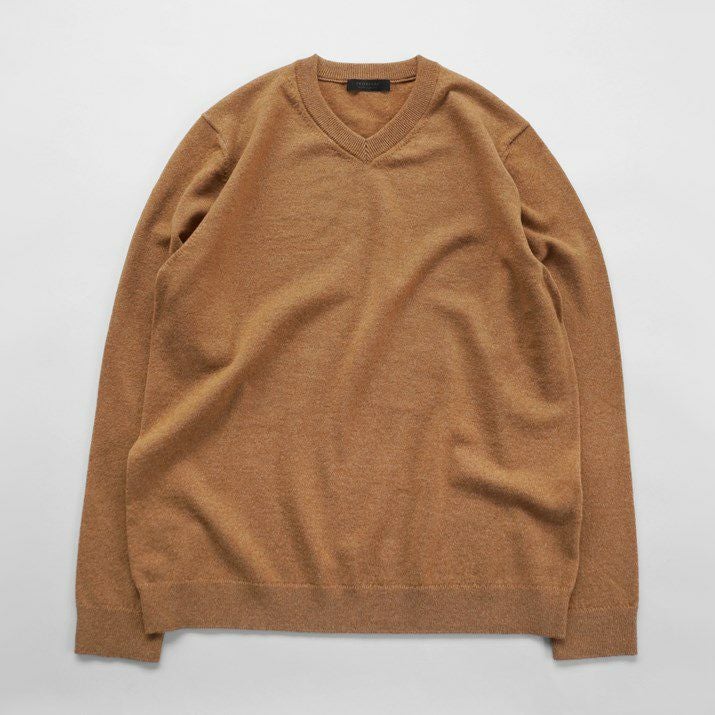カシミヤ100％メンズVネックセーター | Milestone公式オンラインストア