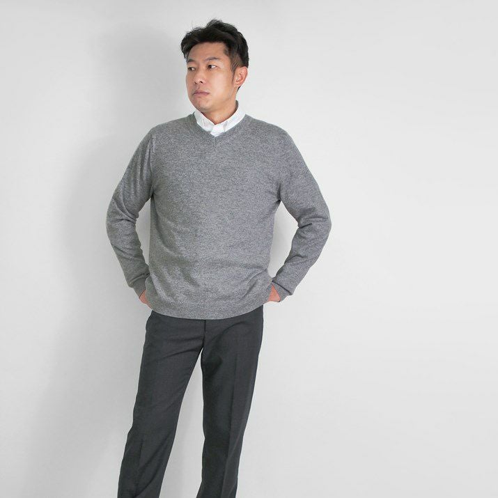 カシミヤ100％メンズVネックセーター | Milestone公式オンラインストア