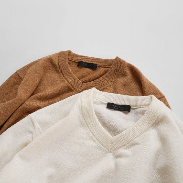 カシミヤ100％メンズVネックセーター | Milestone公式オンラインストア