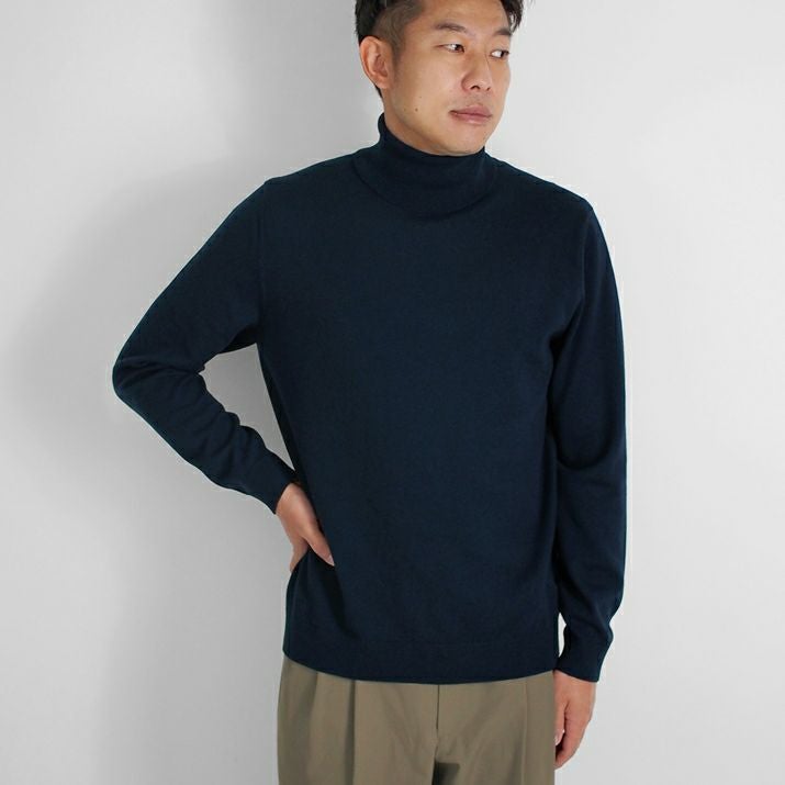 カシミヤ100％メンズタートルネックセーター | Milestone公式