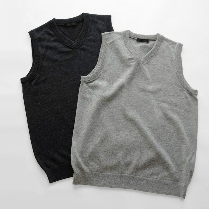 カシミヤ100％メンズVネックベスト | Milestone公式オンラインストア