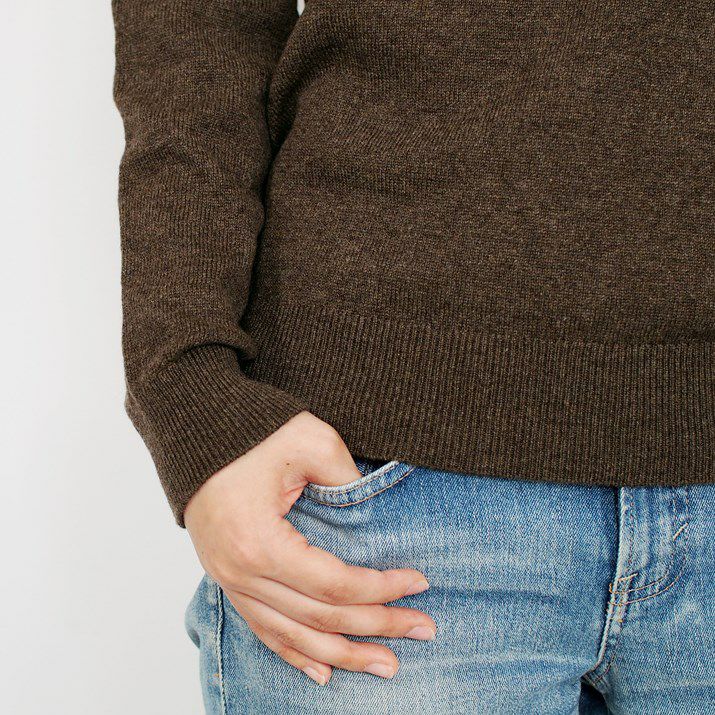 カシミヤ100％Vネックセーター | Milestone公式オンラインストア