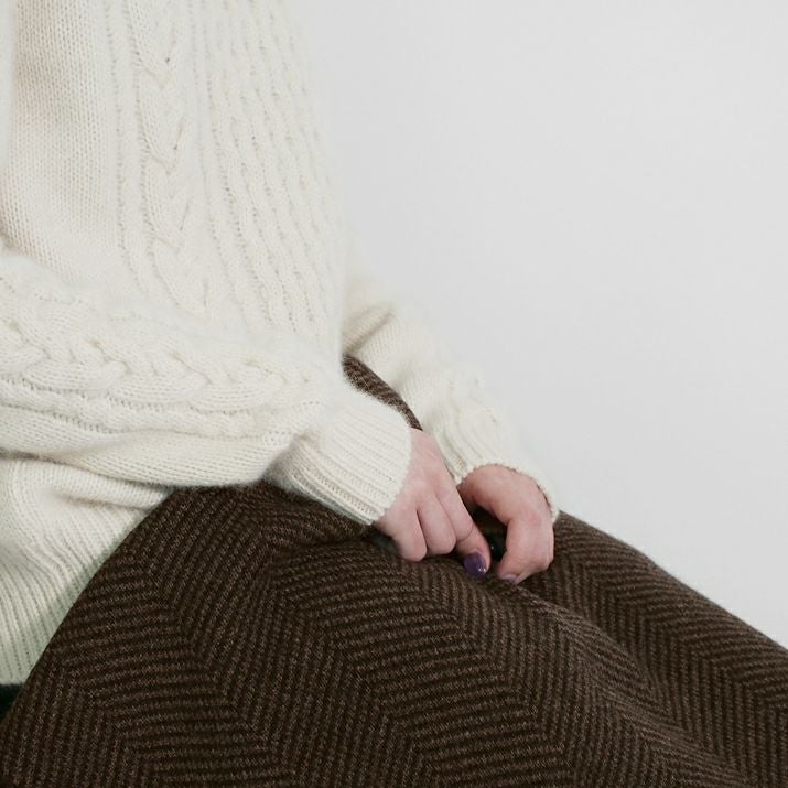 カシミヤ100％ヘリンボーン柄ブランケット | Milestone公式オンライン